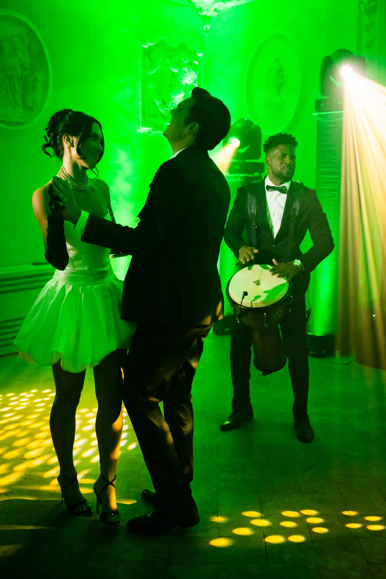 Luci ed effetti per il party per matrimonio o evento (3)