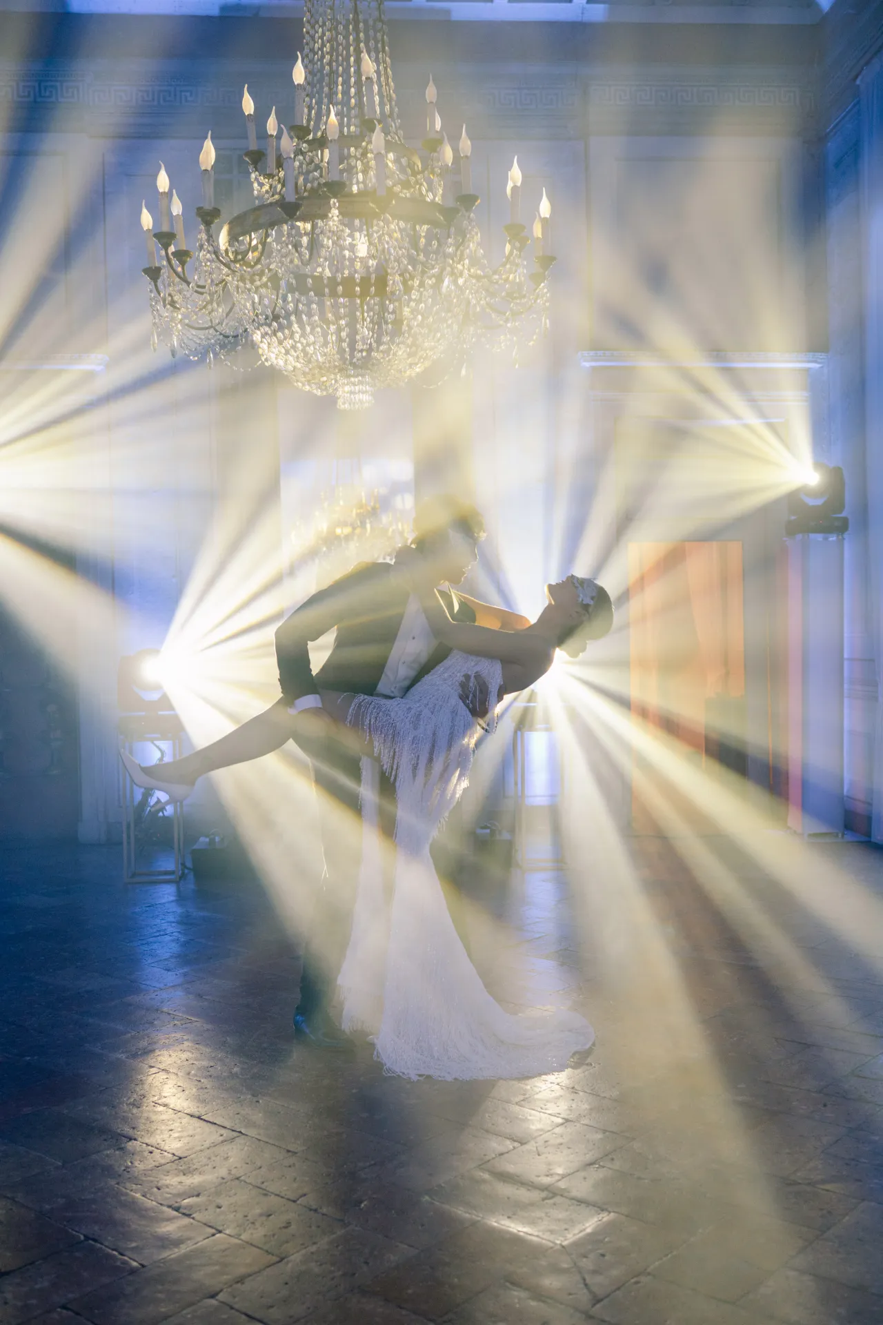 Luci ed effetti per il party per matrimonio o evento (8)