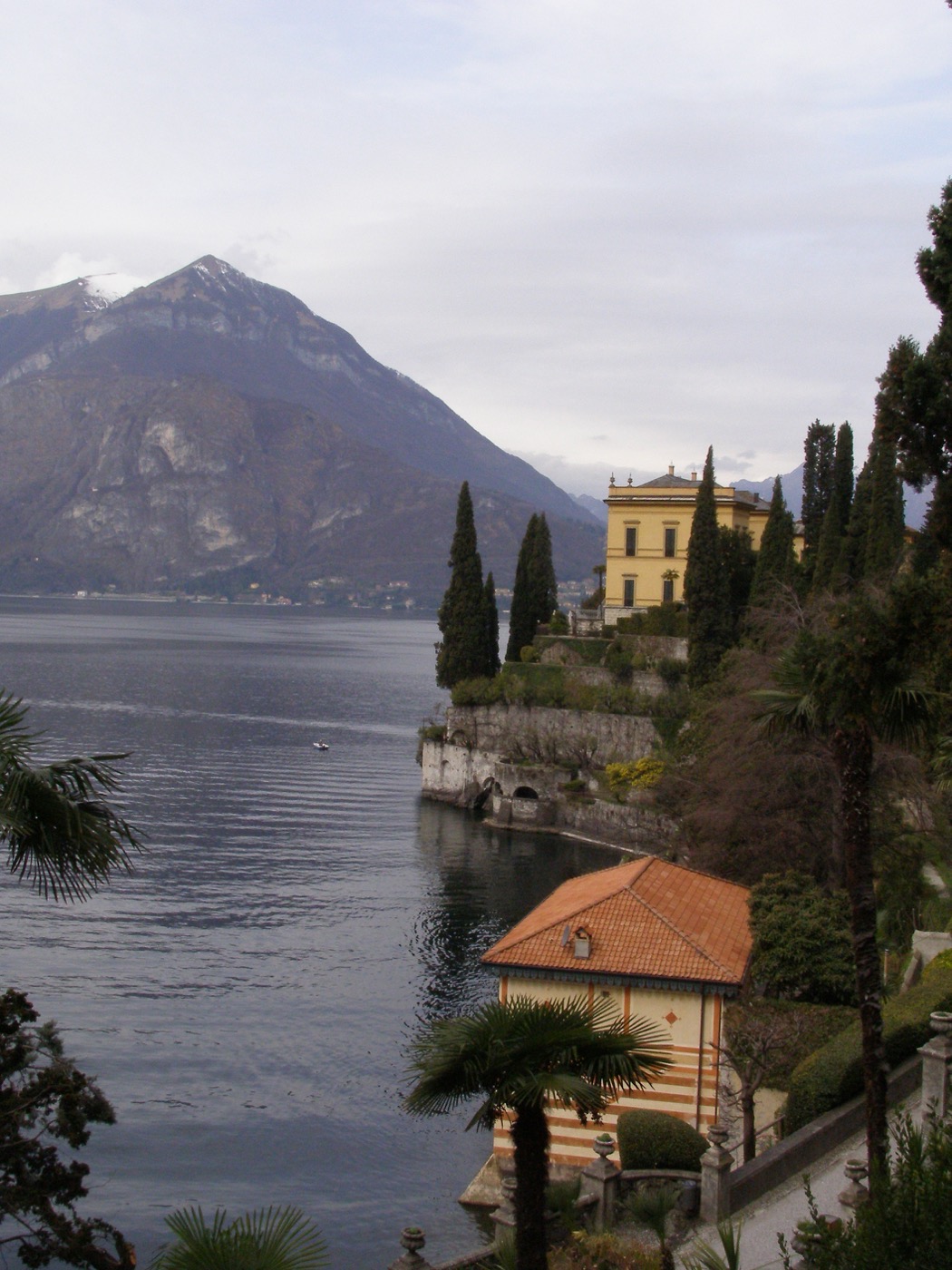 Villa Cipressi e giardino a Varenna sul Lago di Como
