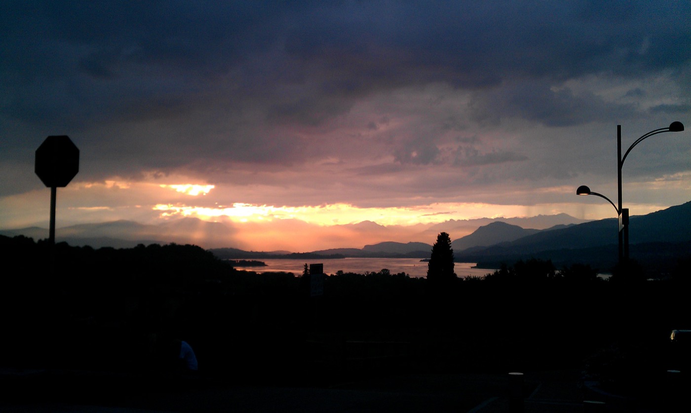 Scorcio di Azzate dal belvedere (contesto del territorio)